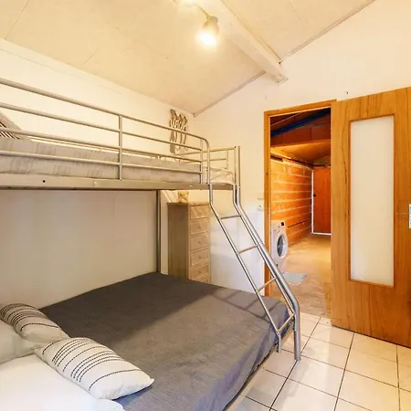 Maison Bourg,6 Personnes Avec Grande Terrasse Classe 1 Etoile *
