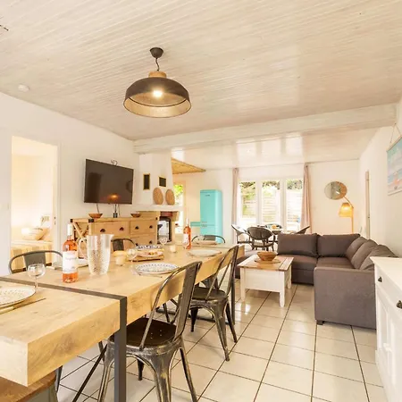 Maison Bourg,6 Personnes Avec Grande Terrasse Classe 1 Etoile Biscarrosse