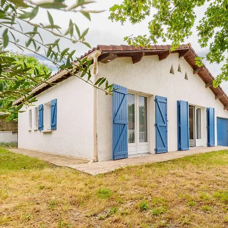 Maison Bourg,6 Personnes Avec Grande Terrasse Classe 1 Etoile Willa