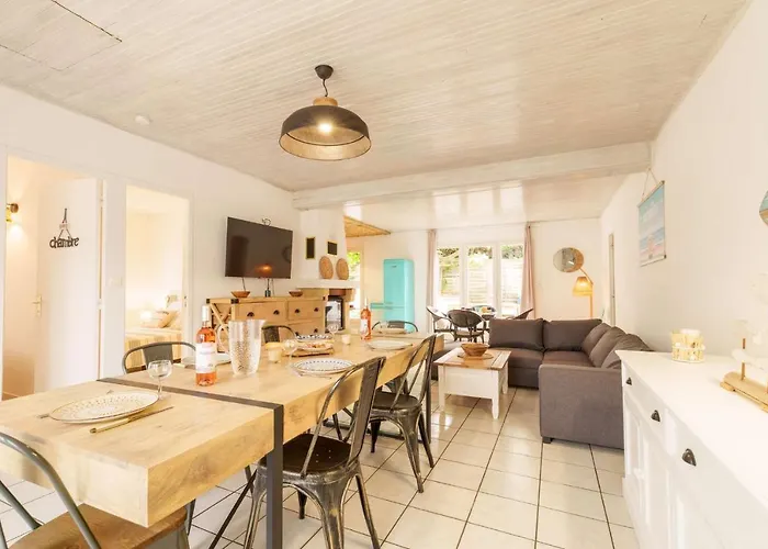 Maison Bourg,6 Personnes Avec Grande Terrasse Classe 1 Etoile